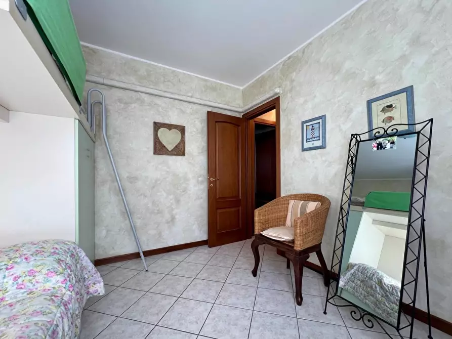 Immagine 13 di Appartamento in vendita  a Massa