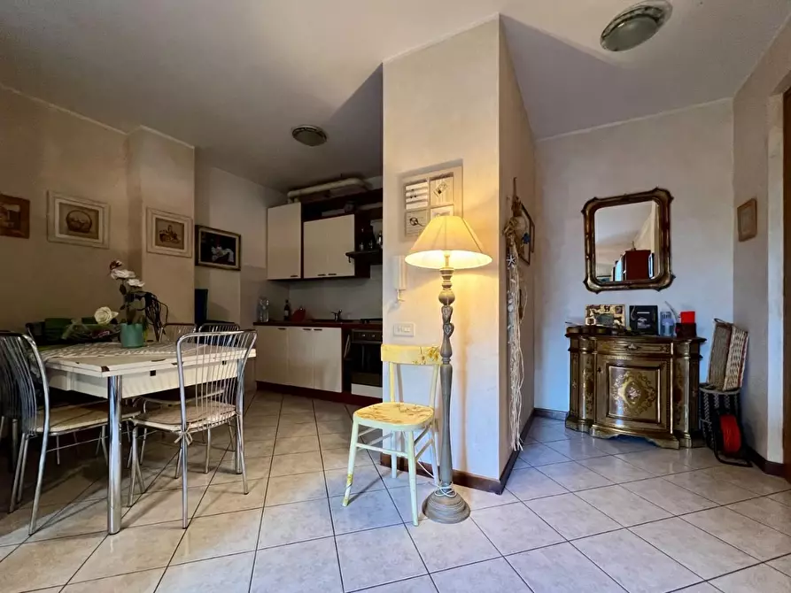 Immagine 5 di Appartamento in vendita  a Massa