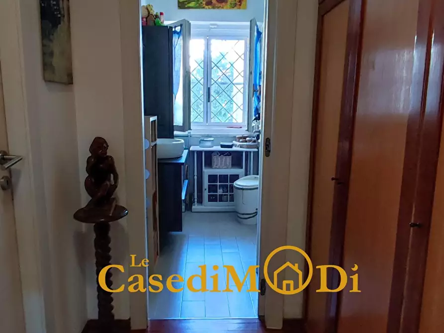 Immagine 12 di Appartamento in vendita  a Livorno