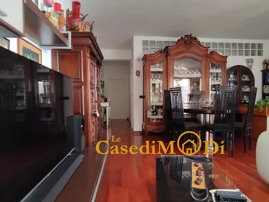 Immagine 6 di Appartamento in vendita  a Livorno