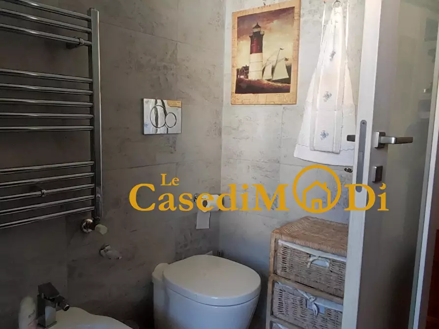 Immagine 28 di Appartamento in vendita  a Livorno