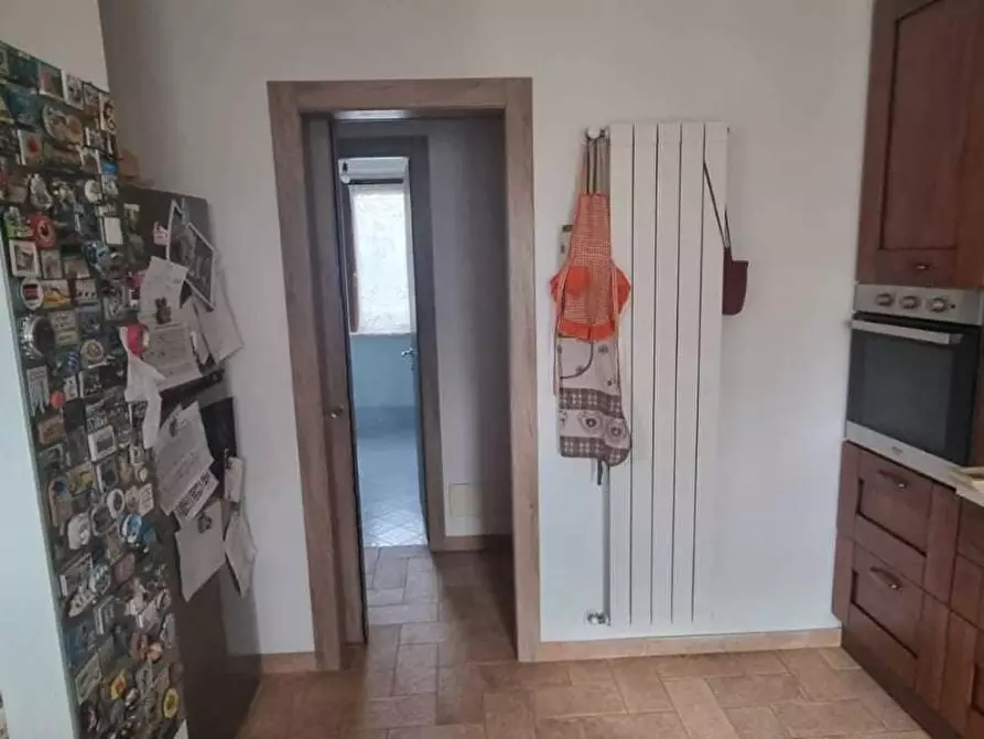 Immagine 3 di Villa in vendita  a Carrara