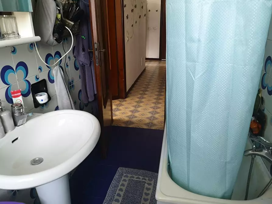 Immagine 17 di Appartamento in vendita  a Carrara