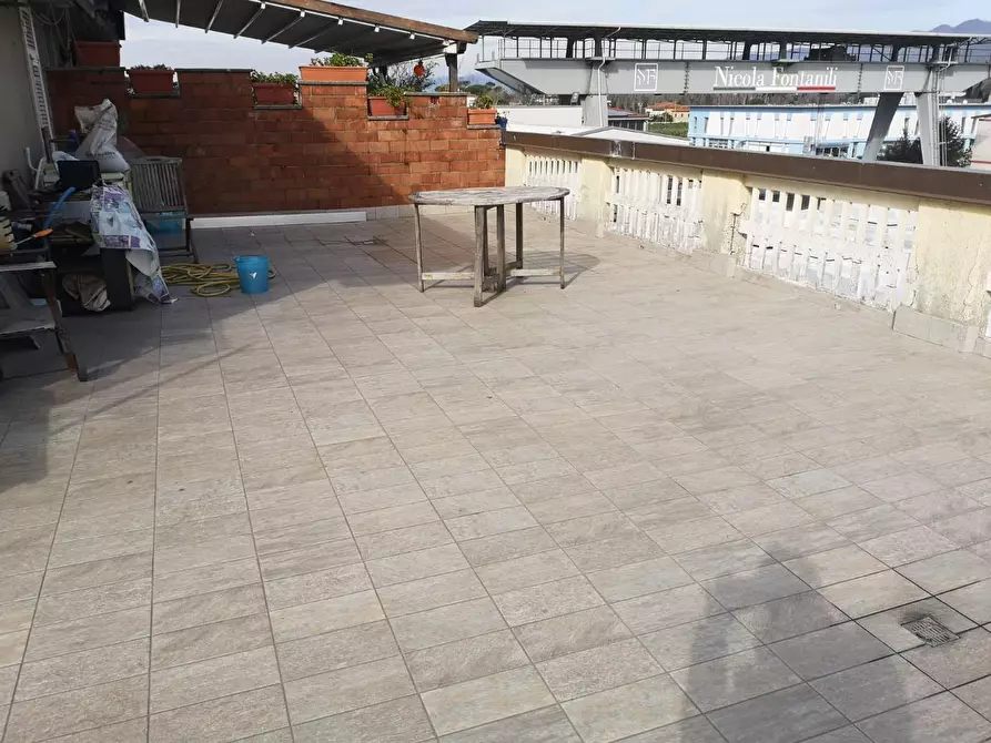 Immagine 7 di Appartamento in vendita  a Carrara