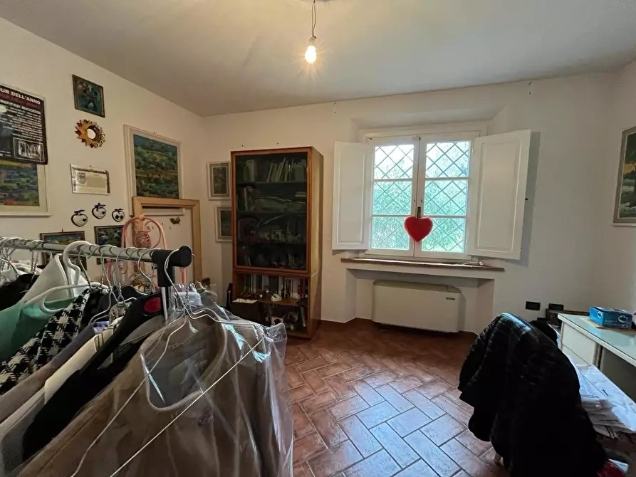 Immagine 11 di Villa in vendita  a Cecina