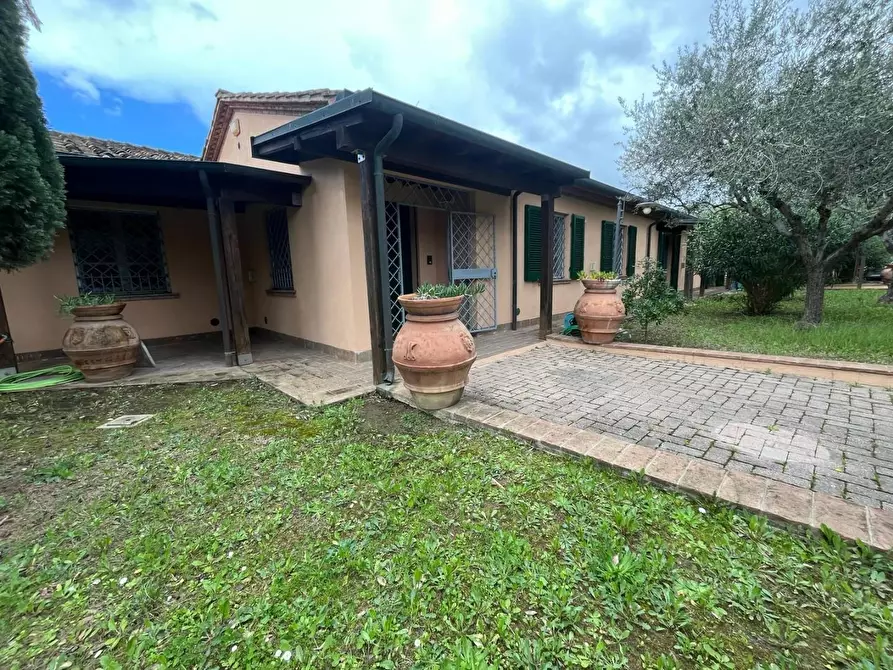 Immagine 63 di Villa in vendita  a Cecina