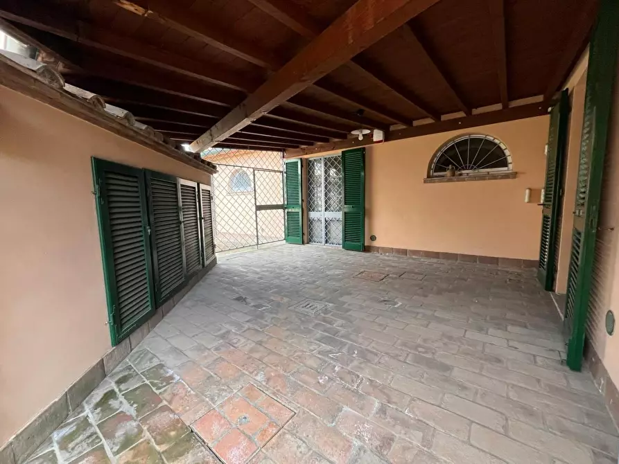 Immagine 57 di Villa in vendita  a Cecina