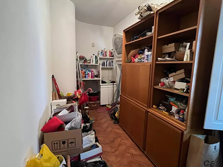 Immagine 21 di Villa in vendita  a Cecina