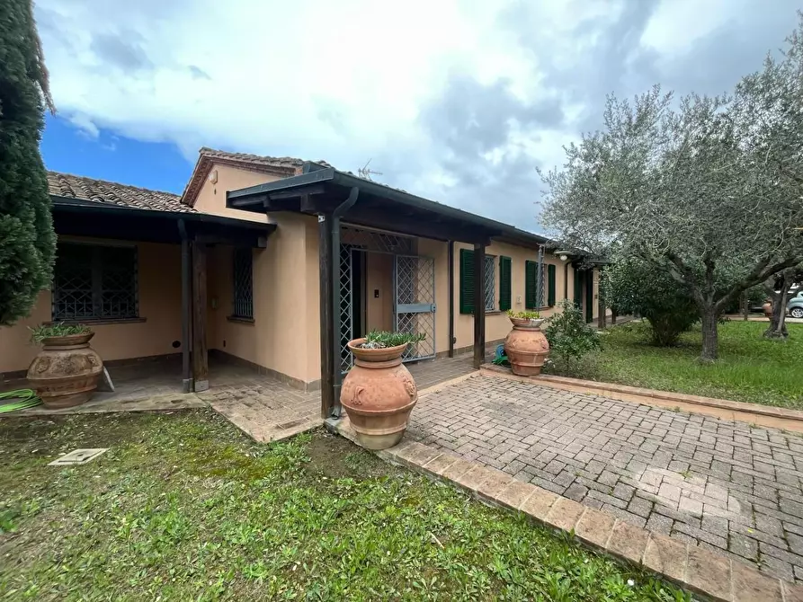 Immagine 62 di Villa in vendita  a Cecina