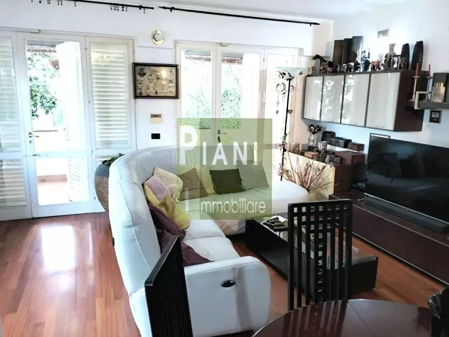 Immagine 5 di Appartamento in vendita  a Livorno