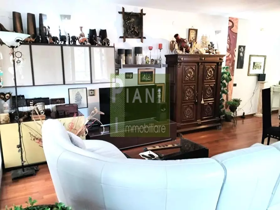 Immagine 7 di Appartamento in vendita  a Livorno