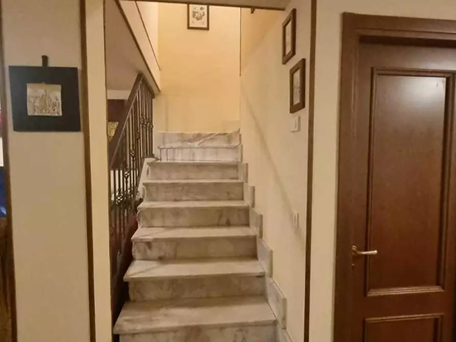 Immagine 25 di Villetta a schiera in vendita  a Carrara