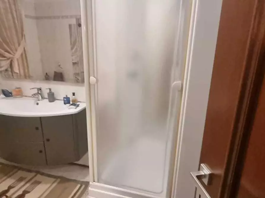 Immagine 14 di Villetta a schiera in vendita  a Carrara