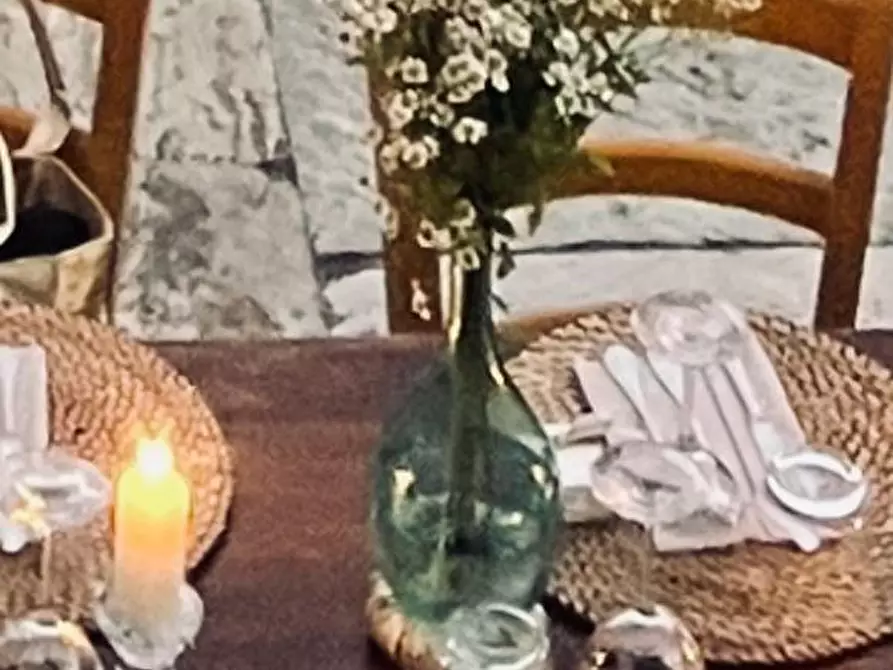 Immagine 2 di Bar / Ristorante in vendita  a Stazzema