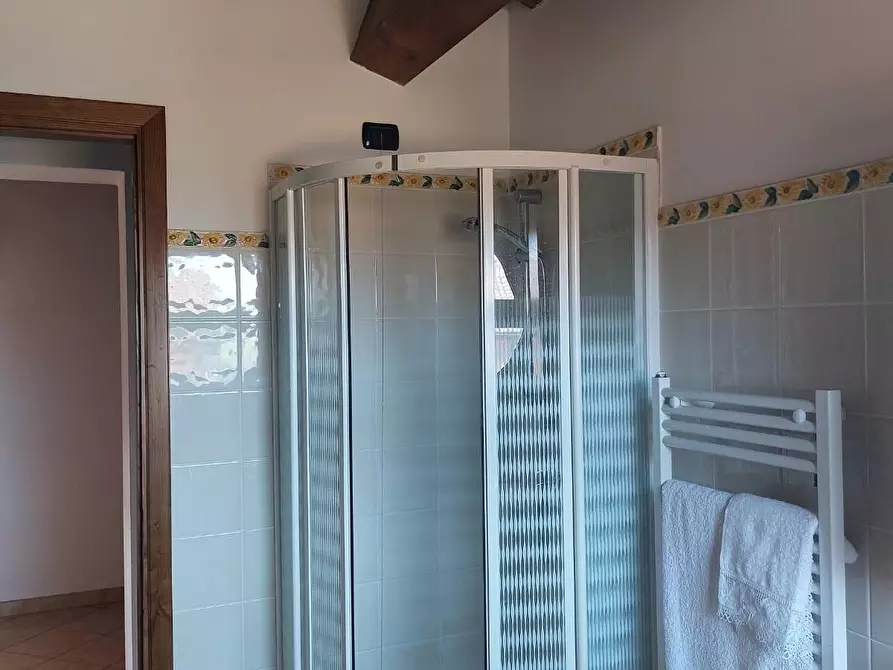 Immagine 13 di Casa semindipendente in vendita  a Castelnuovo Magra