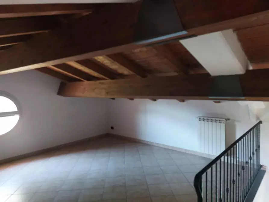 Immagine 7 di Casa semindipendente in vendita  a Castelnuovo Magra