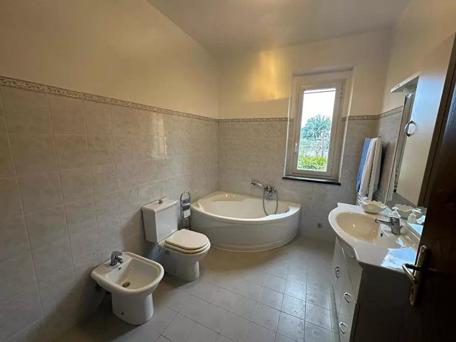 Immagine 29 di Casa semindipendente in vendita  a Castelnuovo Magra