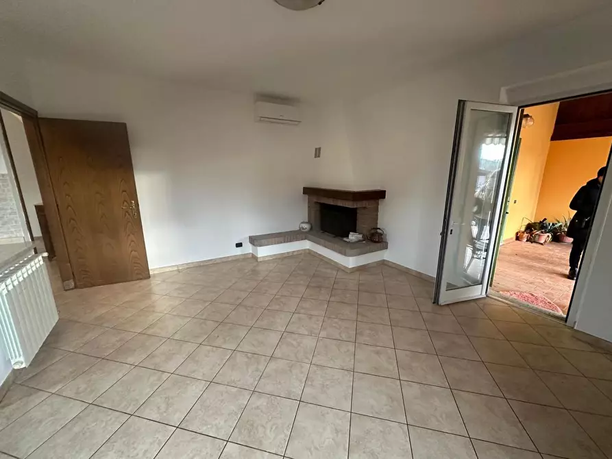 Immagine 20 di Casa semindipendente in vendita  a Castelnuovo Magra