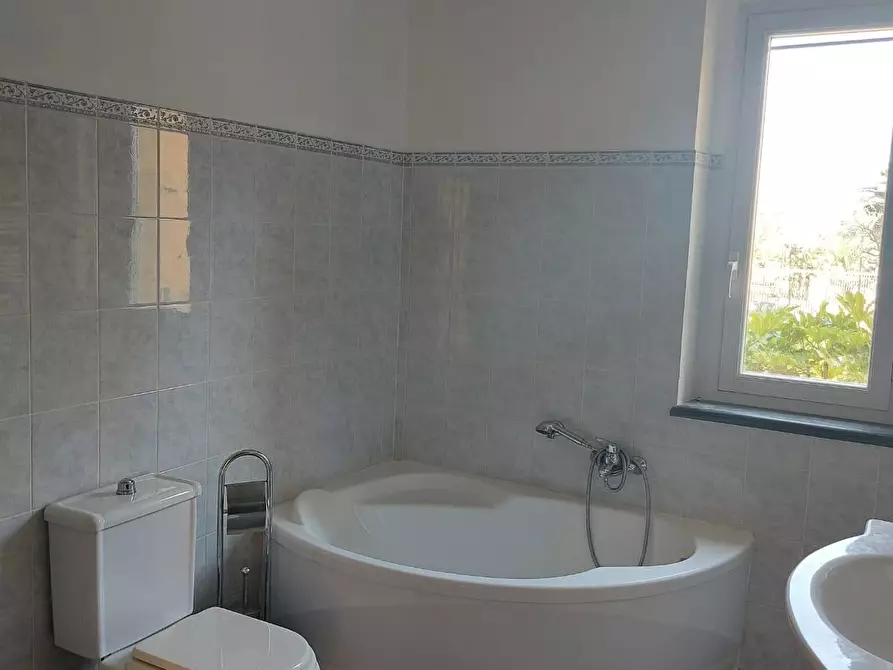 Immagine 16 di Casa semindipendente in vendita  a Castelnuovo Magra