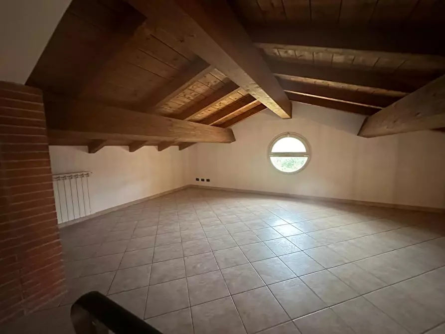 Immagine 32 di Casa semindipendente in vendita  a Castelnuovo Magra