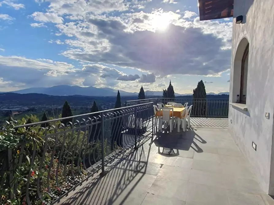 Immagine 58 di Villa in vendita  a Pescia