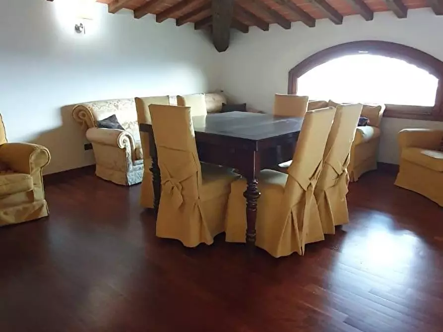 Immagine 35 di Villa in vendita  a Pescia