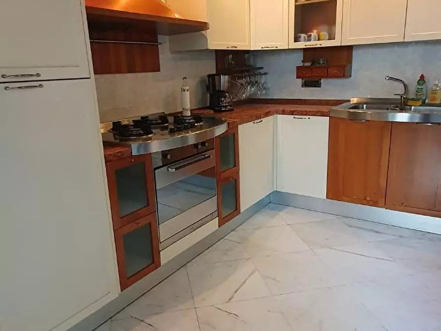 Immagine 53 di Villa in vendita  a Pescia