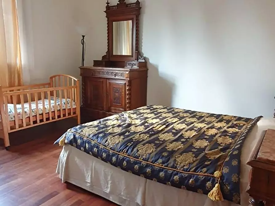 Immagine 46 di Villa in vendita  a Pescia