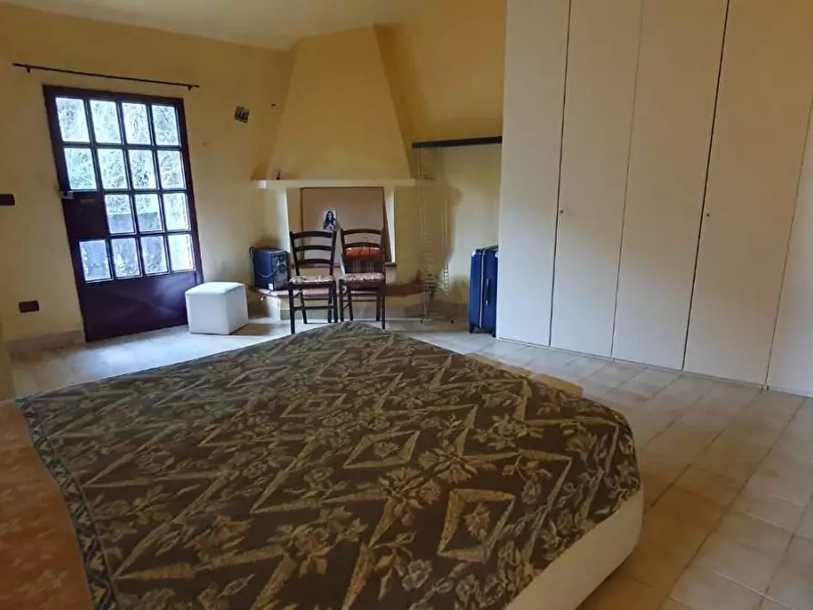 Immagine 21 di Villa in vendita  a Pescia