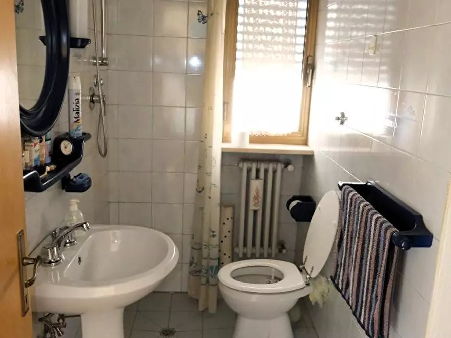 Immagine 19 di Casa indipendente in vendita  a Lucca