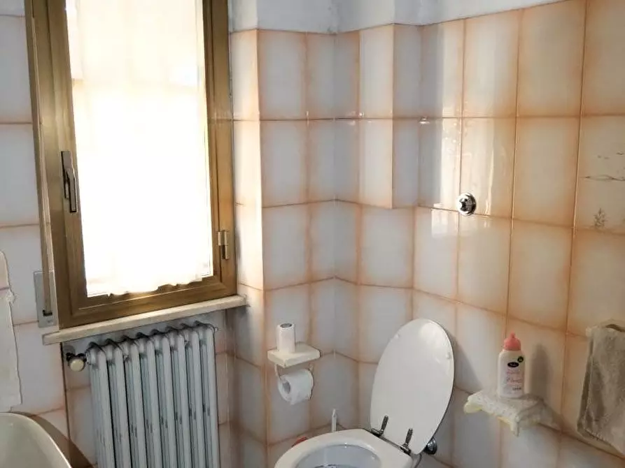 Immagine 7 di Casa indipendente in vendita  a Lucca