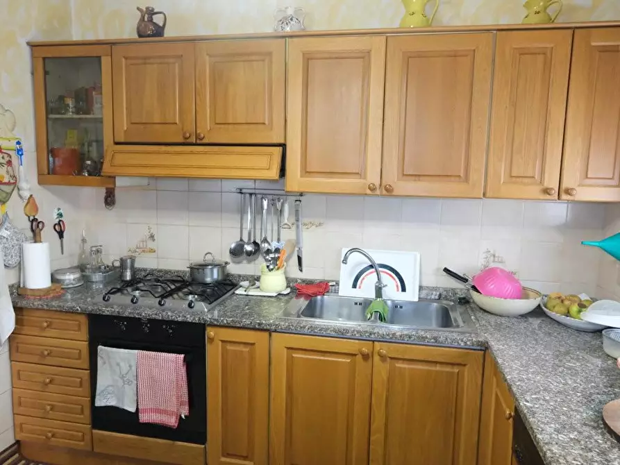 Immagine 3 di Casa indipendente in vendita  a Lucca