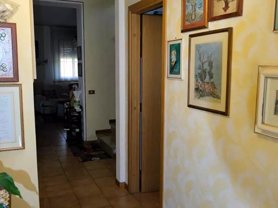 Immagine 20 di Casa indipendente in vendita  a Lucca