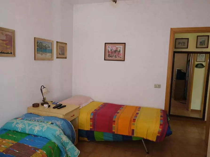 Immagine 18 di Casa indipendente in vendita  a Lucca