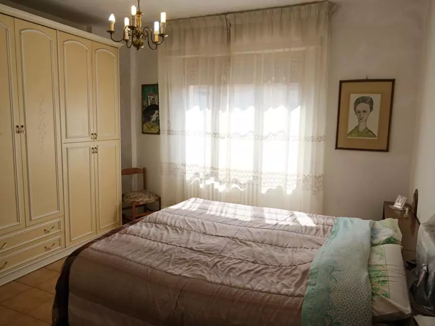 Immagine 16 di Casa indipendente in vendita  a Lucca