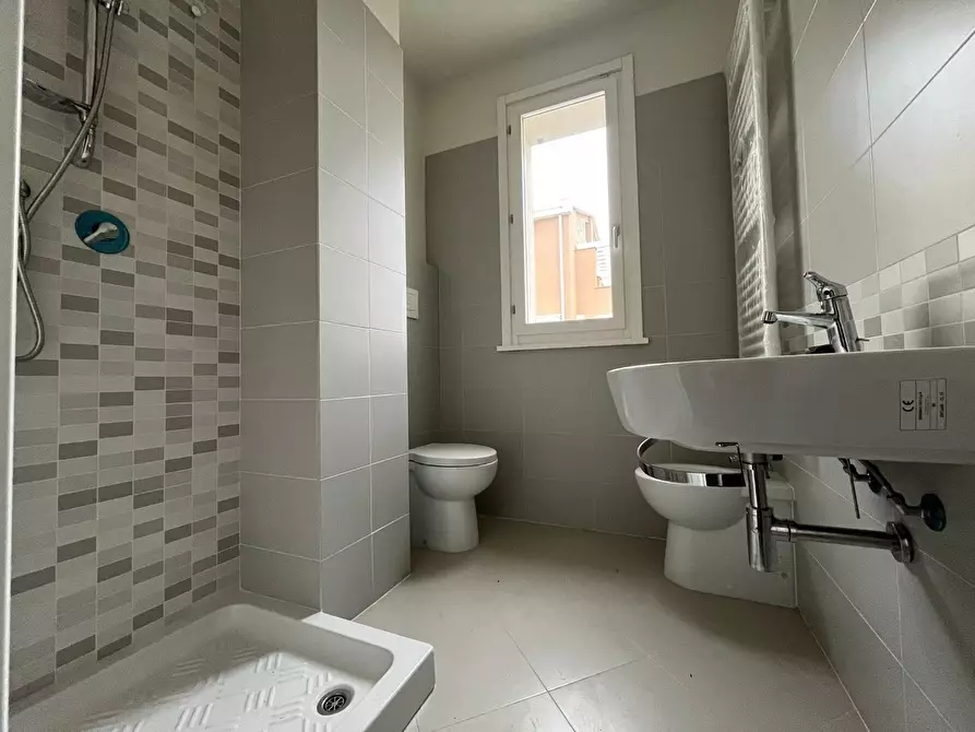 Immagine 13 di Appartamento in vendita  a Pontedera