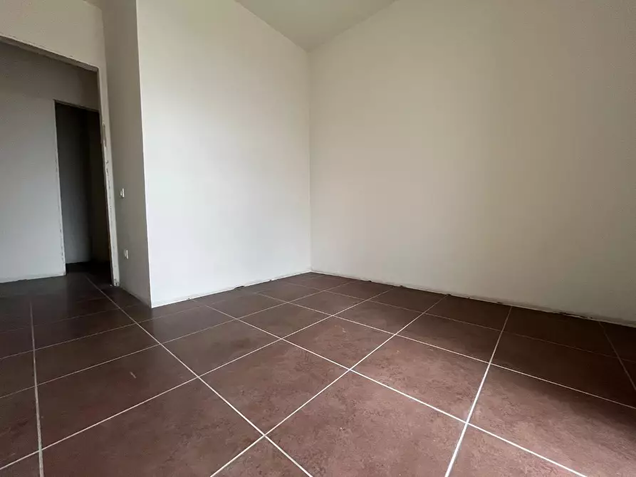 Immagine 7 di Mansarda in vendita  a Pontedera