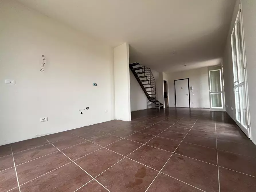 Immagine 6 di Mansarda in vendita  a Pontedera