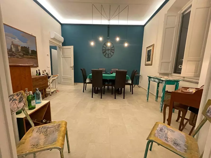 Immagine 2 di Appartamento in vendita  a Lucca