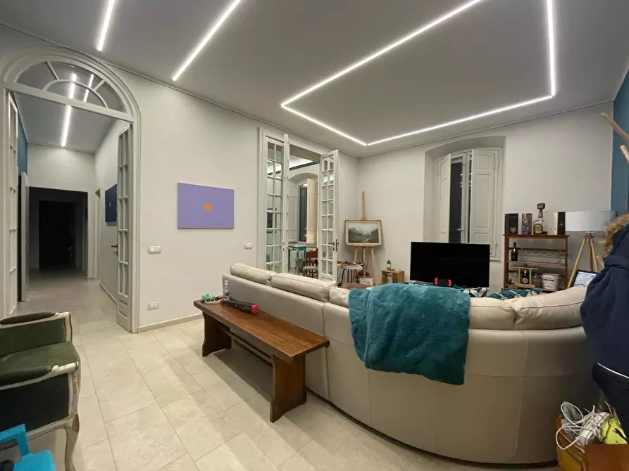 Immagine 15 di Appartamento in vendita  a Lucca