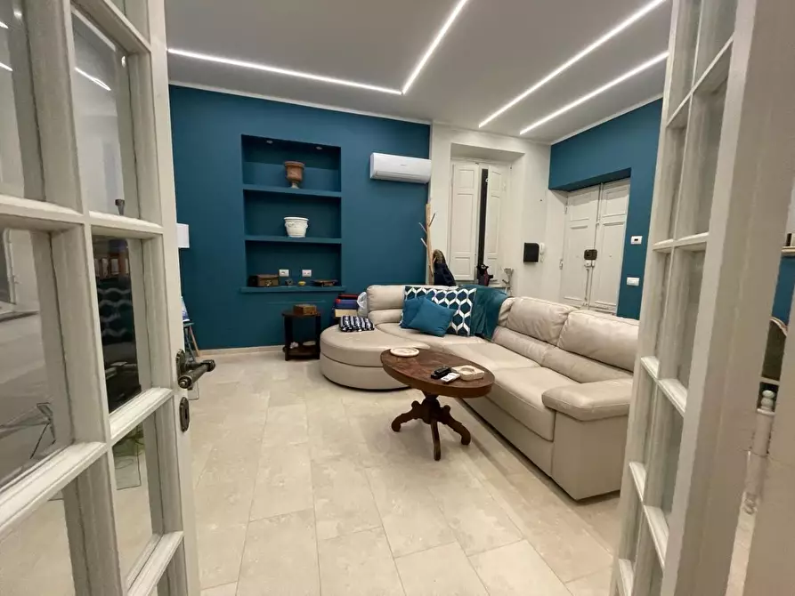 Immagine 16 di Appartamento in vendita  a Lucca