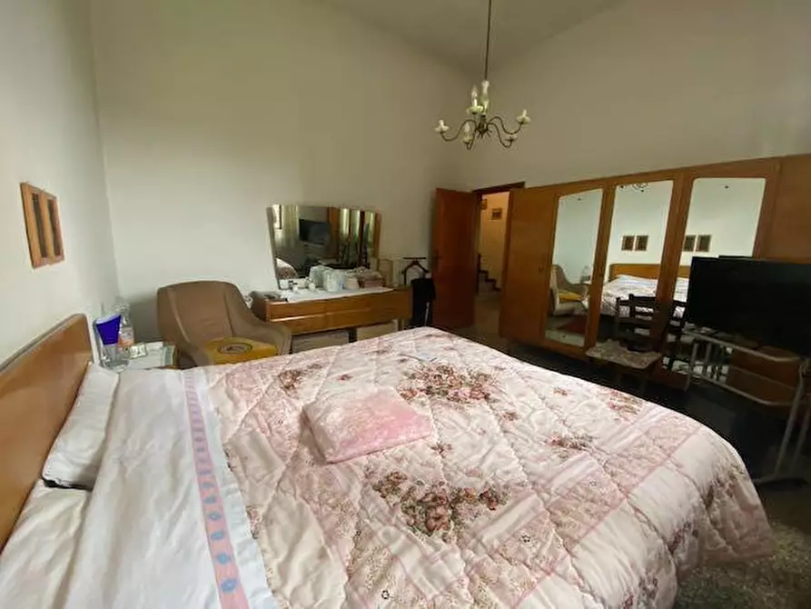 Immagine 9 di Terratetto in vendita  a Vecchiano