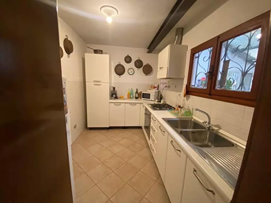 Immagine 6 di Terratetto in vendita  a Vecchiano