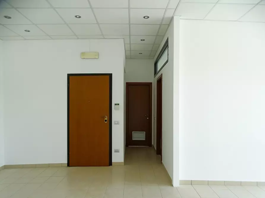 Immagine 2 di Ufficio in affitto  a San Miniato