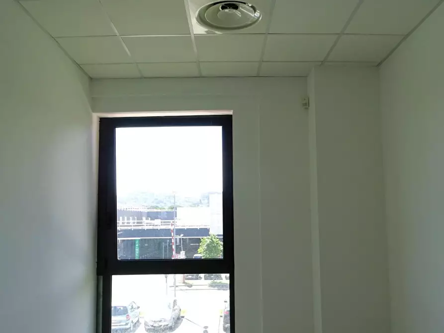 Immagine 5 di Ufficio in affitto  a San Miniato