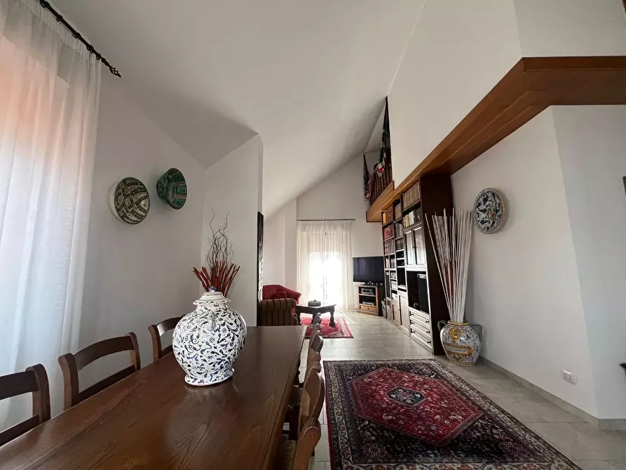 Immagine 5 di Mansarda in vendita  a Pontedera