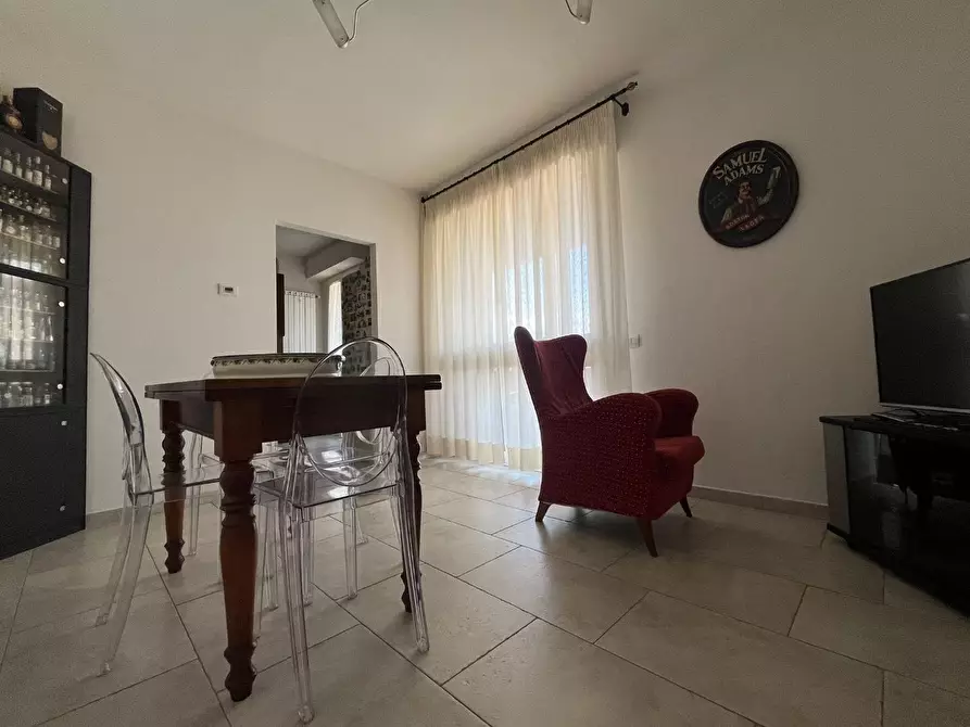 Immagine 11 di Mansarda in vendita  a Pontedera