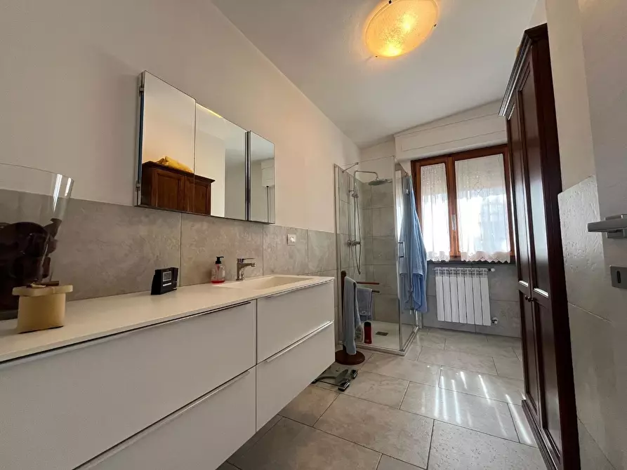 Immagine 19 di Mansarda in vendita  a Pontedera