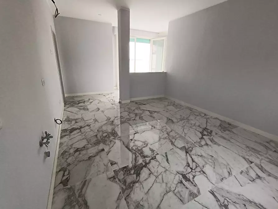 Immagine 28 di Mansarda in affitto  a Empoli