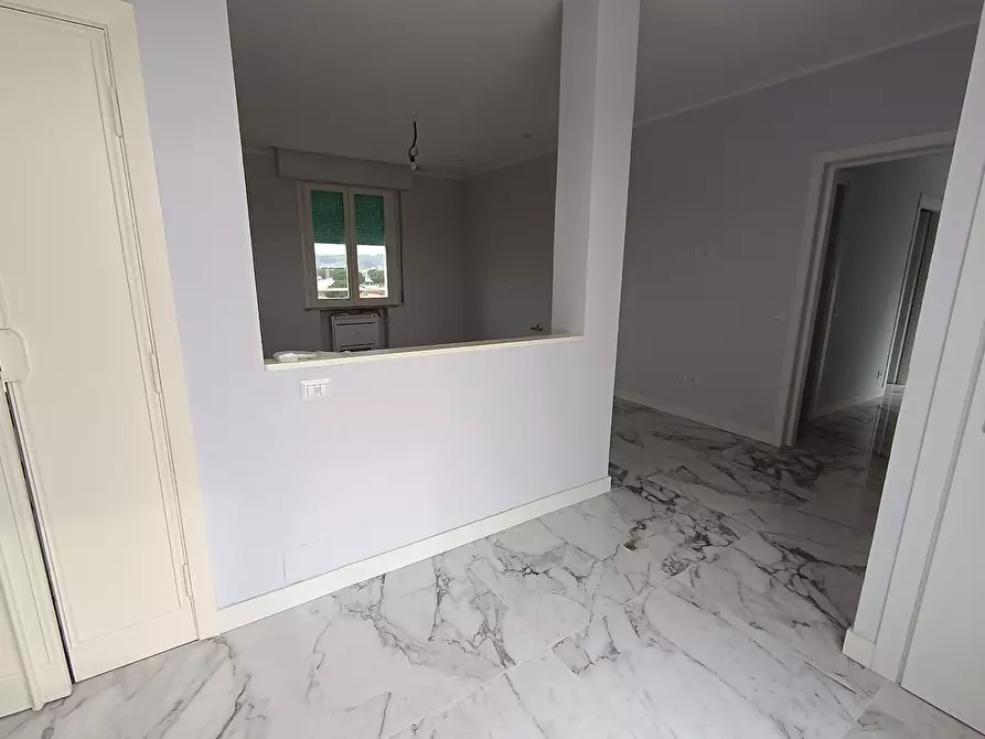 Immagine 32 di Mansarda in affitto  a Empoli